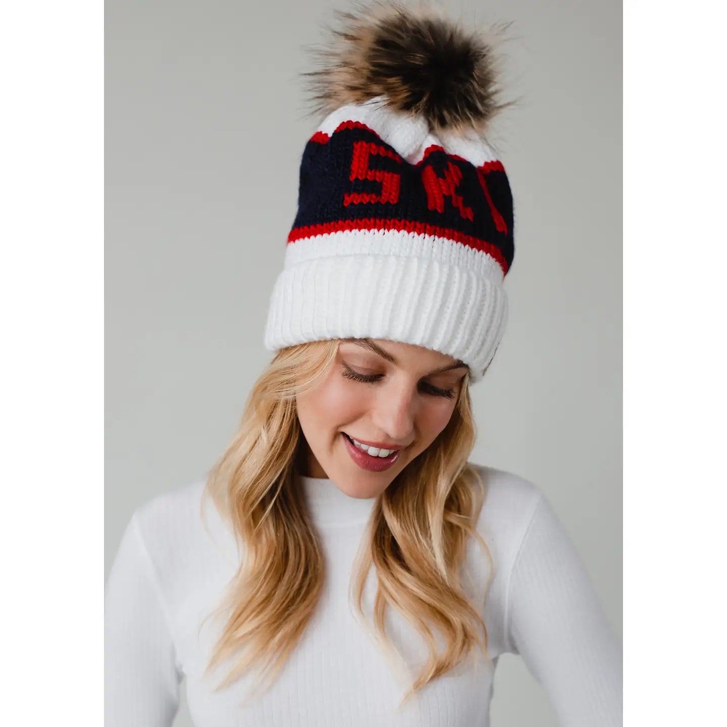 SKI POM POM HAT