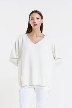 CALLIE SERIOUSLY SOFT LS V-NECK HEART SWEATER