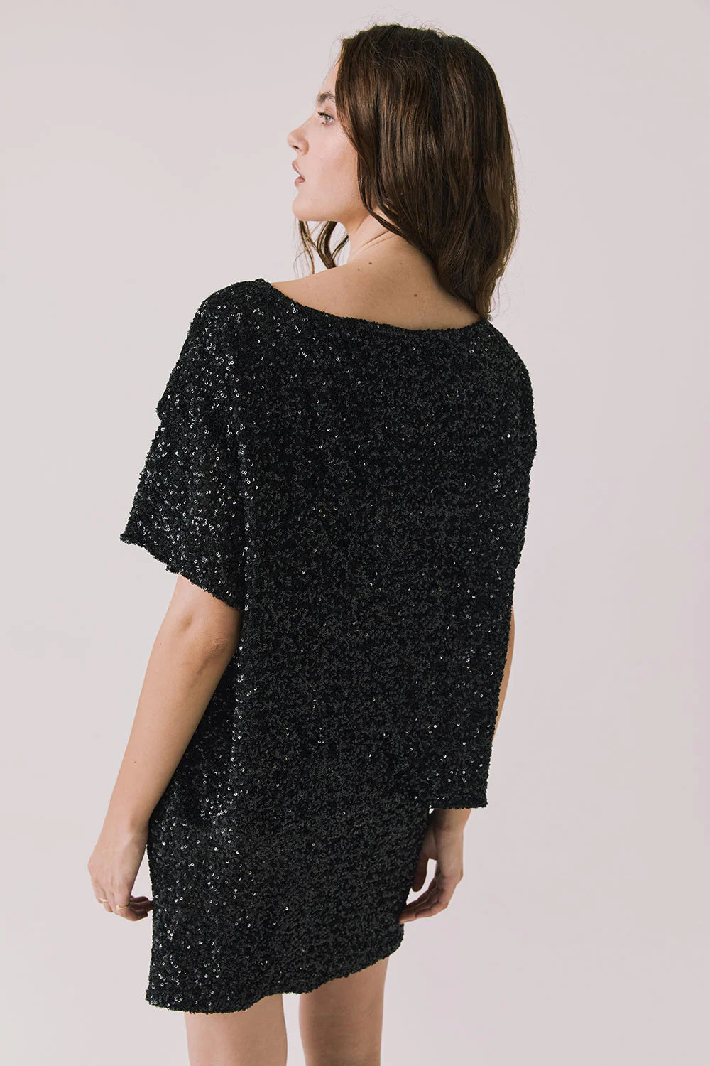 DAVIS TRUE BLACK TEE