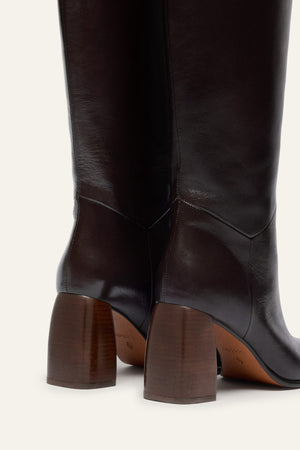 COLUSA HIGH HEELED BOOTS