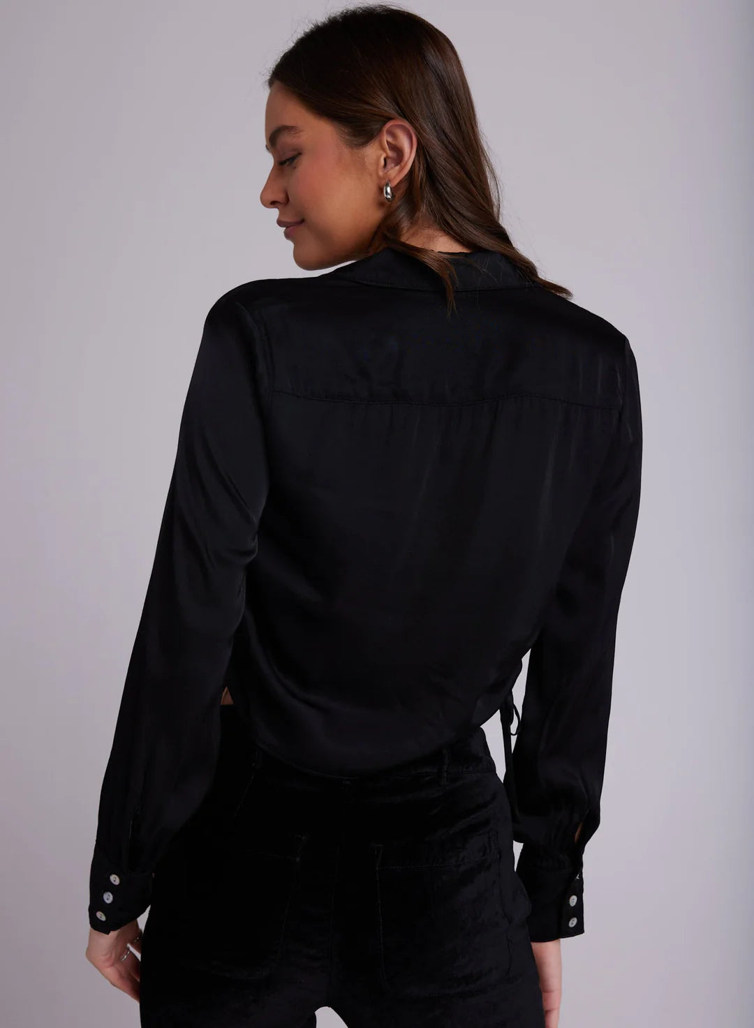 CROPPED SATIN RUCHED BUTTON DOWN