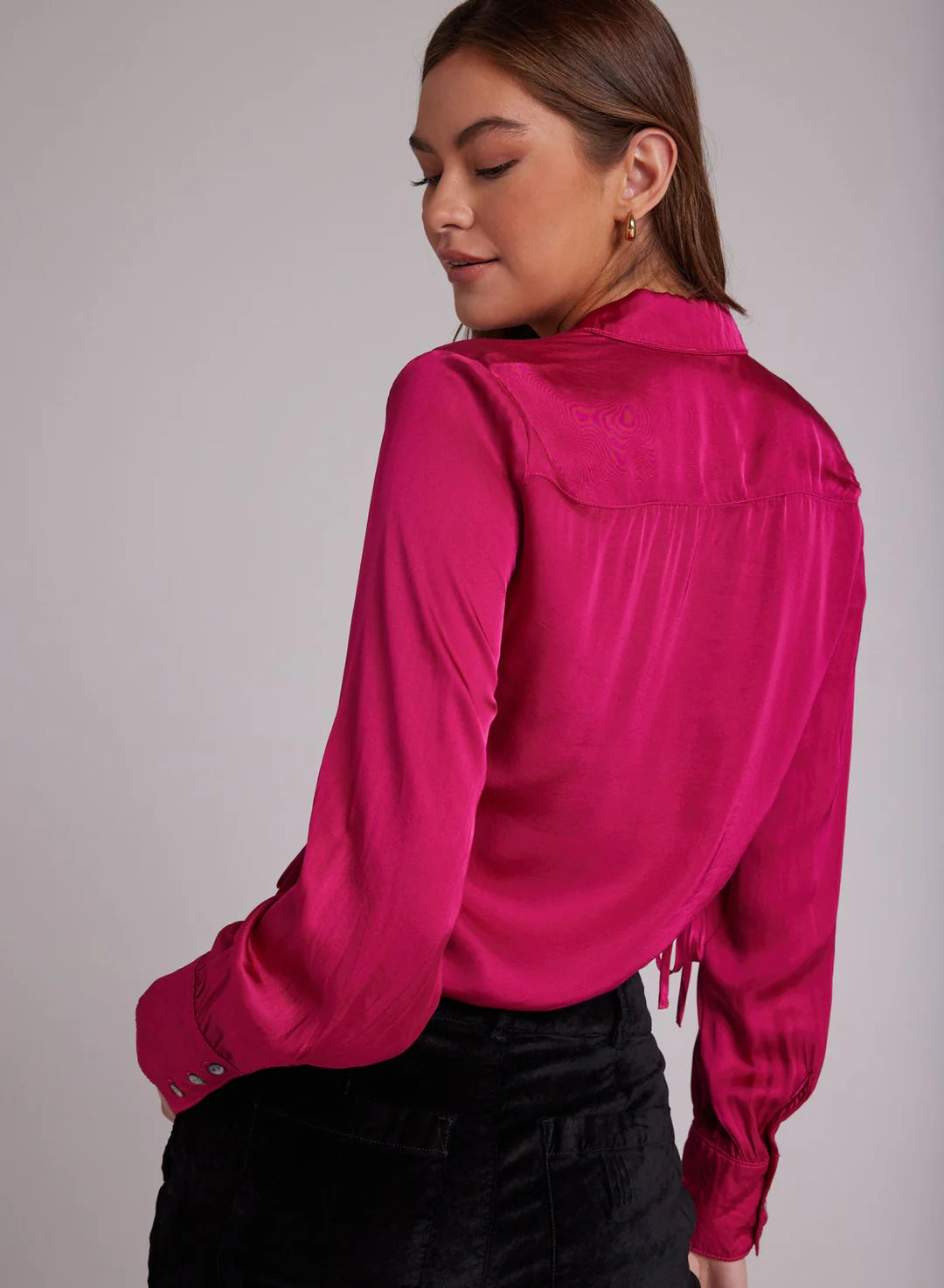 CROPPED SATIN RUCHED BUTTON DOWN