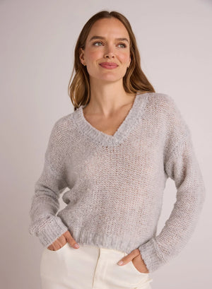 RELAXED V-NECK SWEATER