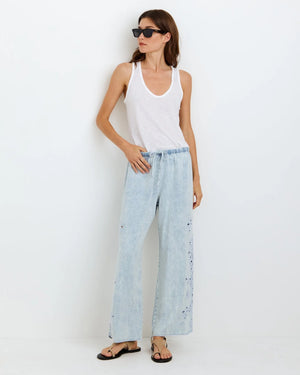 SIDE EMBROIDERED BEACH PANTS