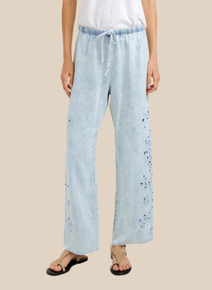 SIDE EMBROIDERED BEACH PANTS